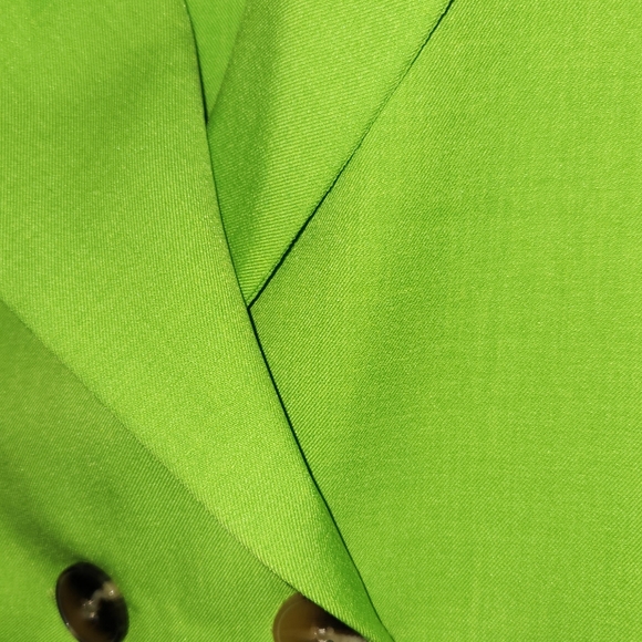 Textured Green Cropped Sleeveless blazer - Picture 8 of 12